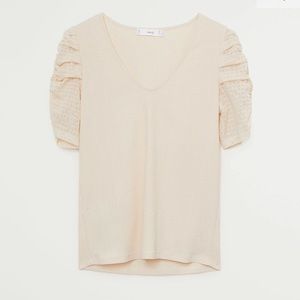 NEW MANGO - Gathered sleeve t-shirt